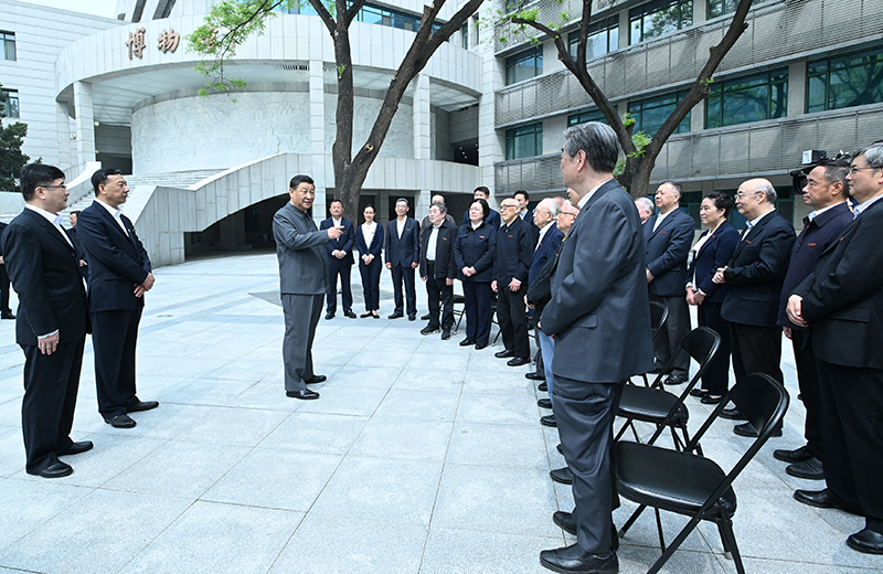 <b>习近平在中国人民大学考察</b>