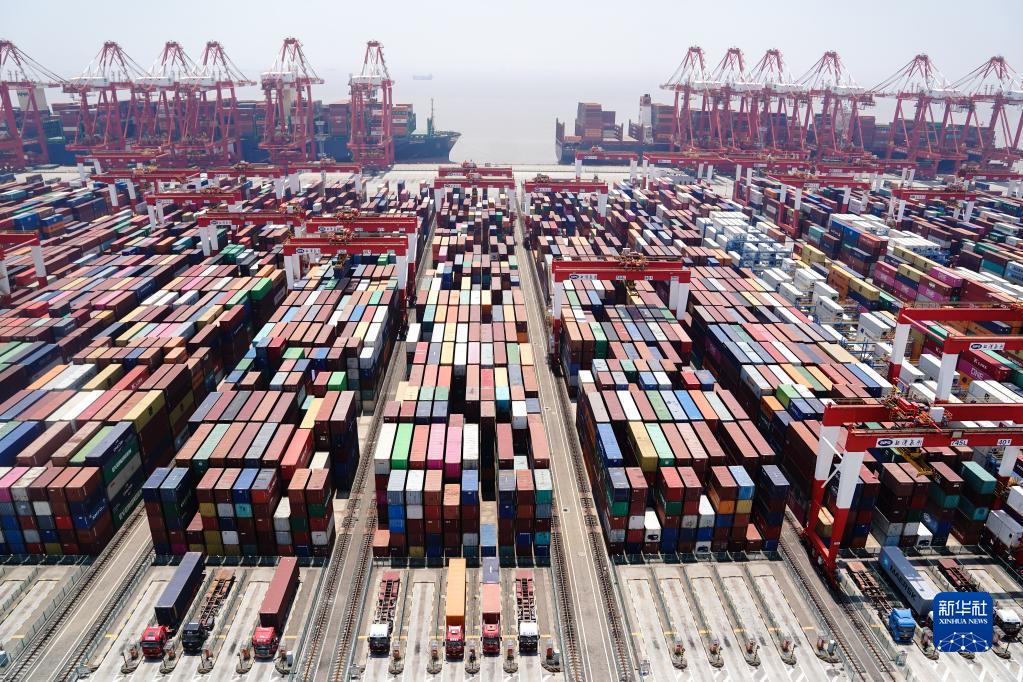 <b>上海国际航运中心：韧性十足破浪前行</b>