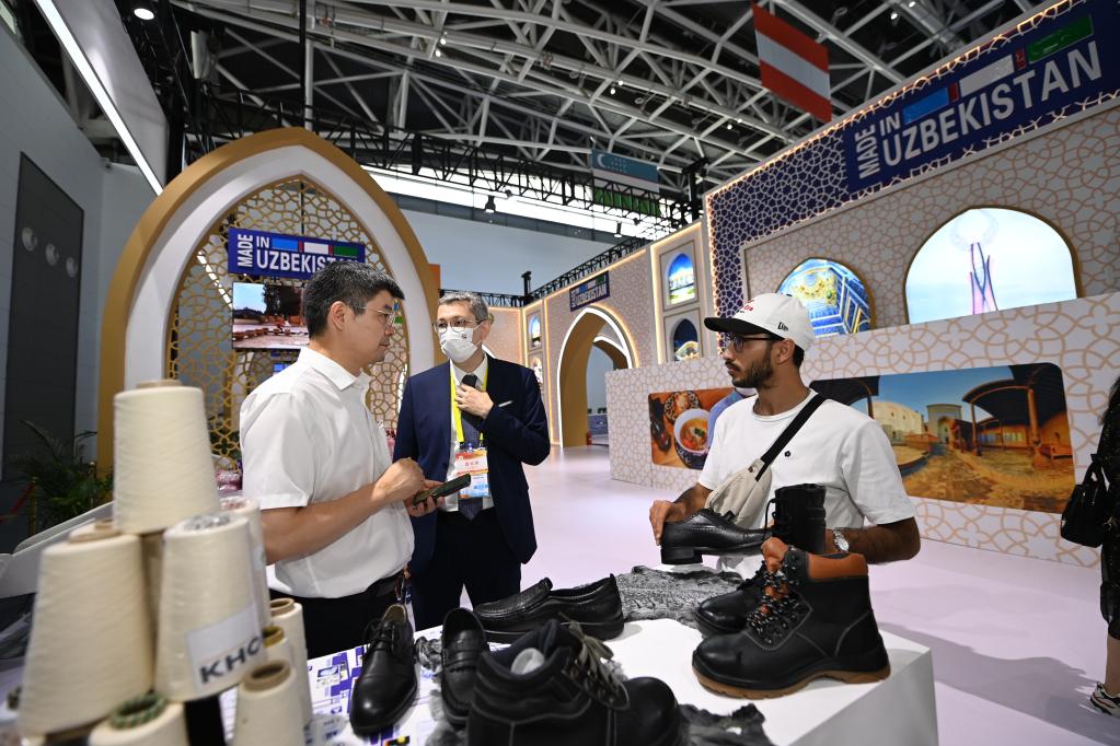 <b>新华全媒＋丨第六届丝博会吸引70多个国家和地区客商参会</b>