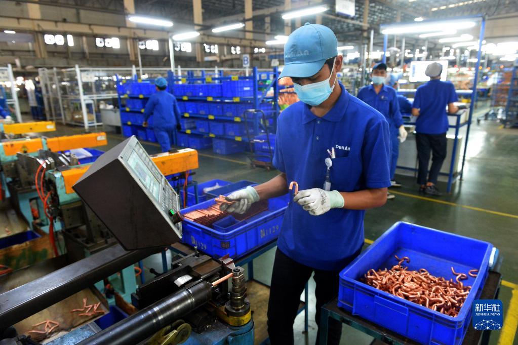 通讯：助力周边繁荣 带动当地就业——泰中罗勇工业园树立中泰产能合作典范