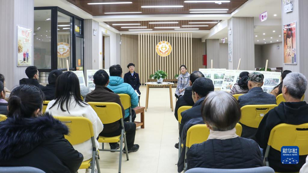 <b>新时代新征程新伟业·二十大精神在基层丨用群众喜闻乐见的方式推动党的二十大精神落地生根、见行见效——贵州、西藏、甘肃、新疆组织开展多种形式宣讲活动</b>