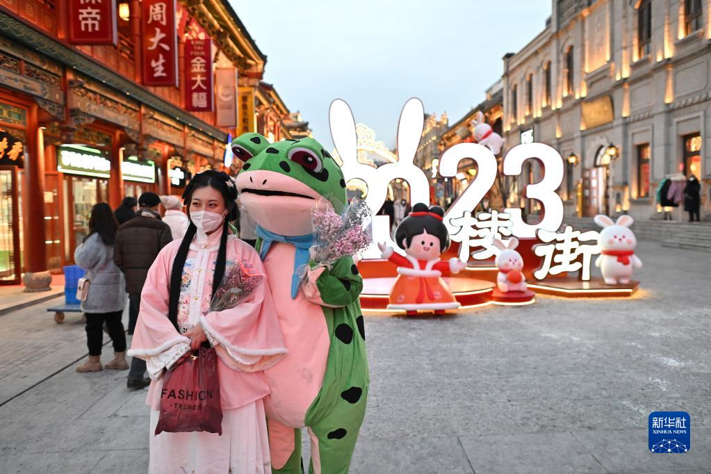<b>春节近 年味浓</b>