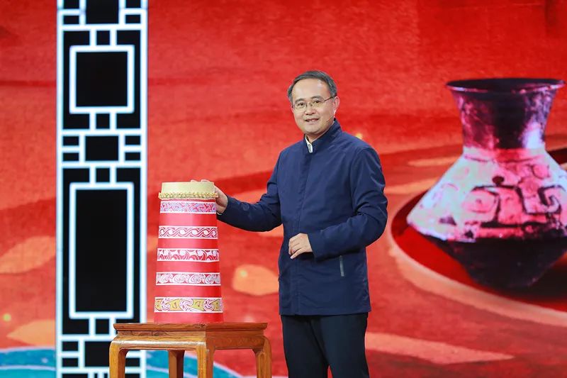 东西问丨高江涛：4000多年前“最初的中国”长什么模样？