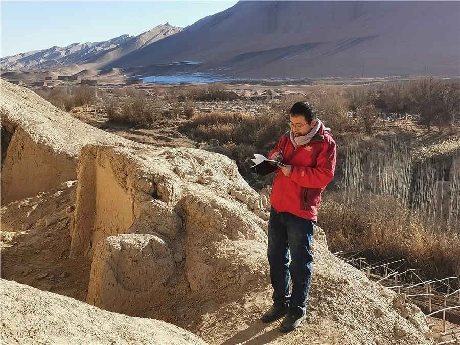 东西问｜陈爱峰：《论语》缘何成为千年前新疆的课堂作业？