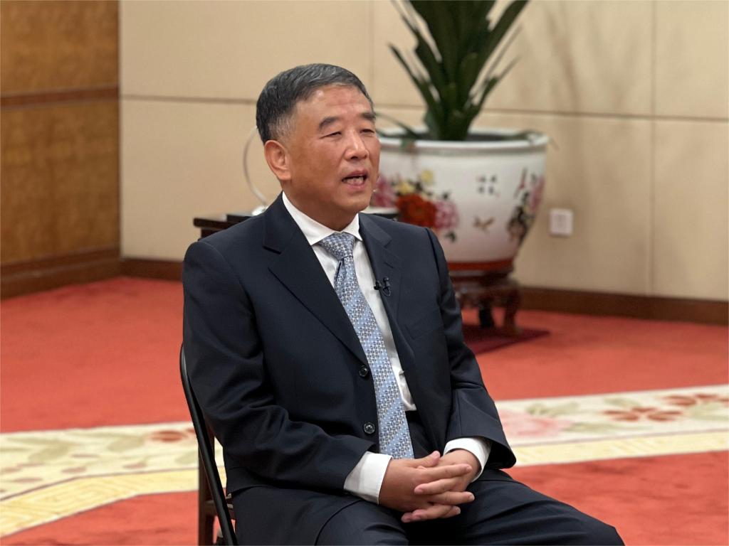 <b>嫦娥六号任务总设计师胡浩：为了月背近4斤土，拼了！</b>