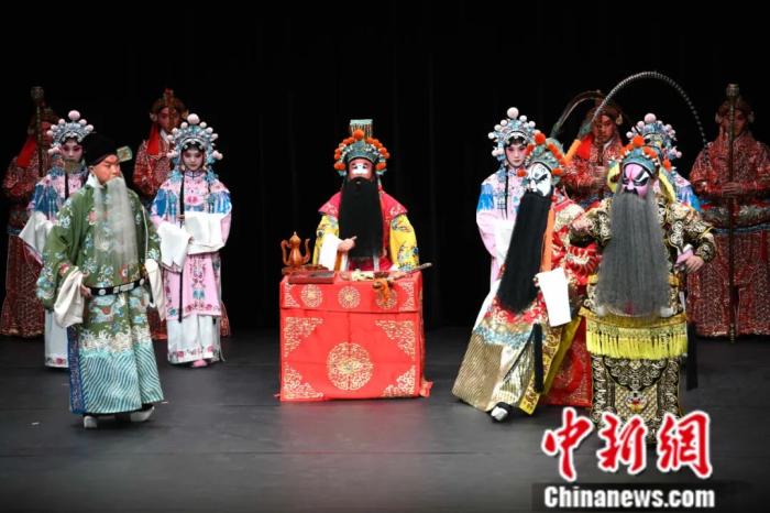 东西问·中国学丨杨慧林：“中国学”何以是“世界的”？