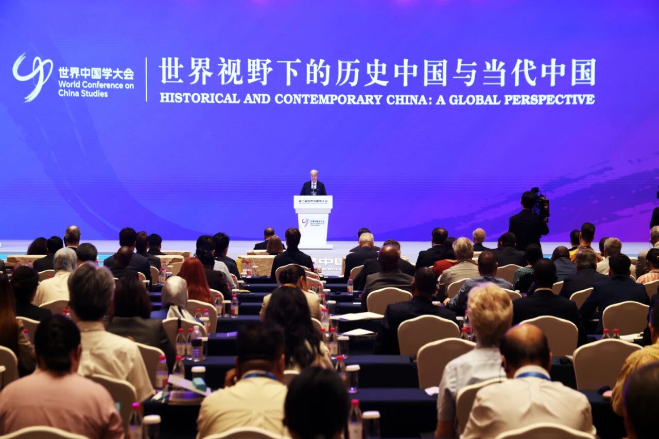 东西问·中国学｜短评：世界为何需要“中国学”？