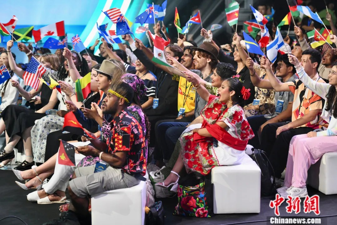 东西问丨王祎：为何中文被86个国家纳入国民教育体系？